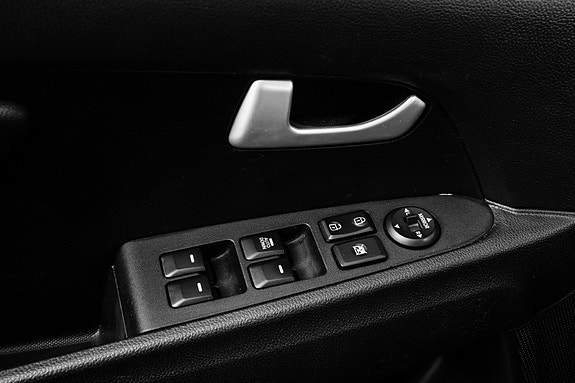 Kia Sportage 25 of 25