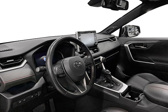 Toyota RAV4 Plug-in Hybrid 2 of 14