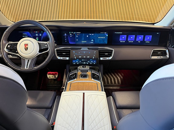 Hongqi E-HS9 23 of 30