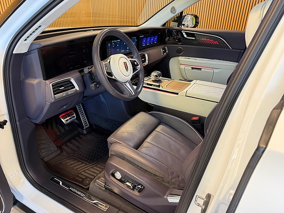 Hongqi E-HS9 11 of 30
