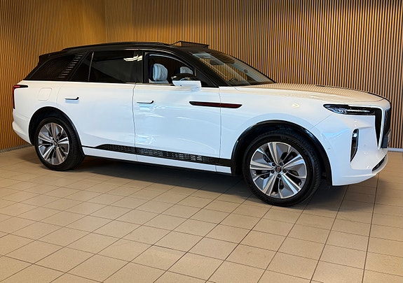 Hongqi E-HS9 3 of 30