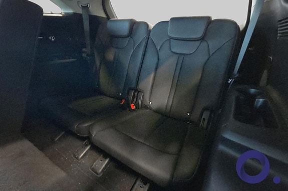 Kia Sorento 16 of 30