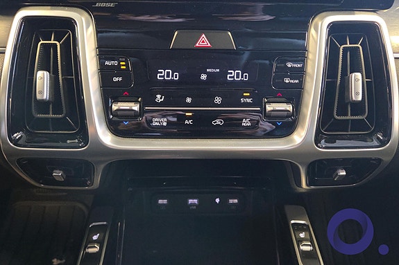 Kia Sorento 24 of 30