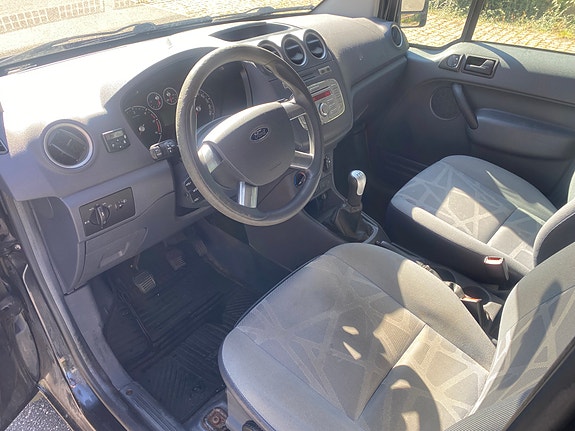 Ford Transit Connect 7 of 11