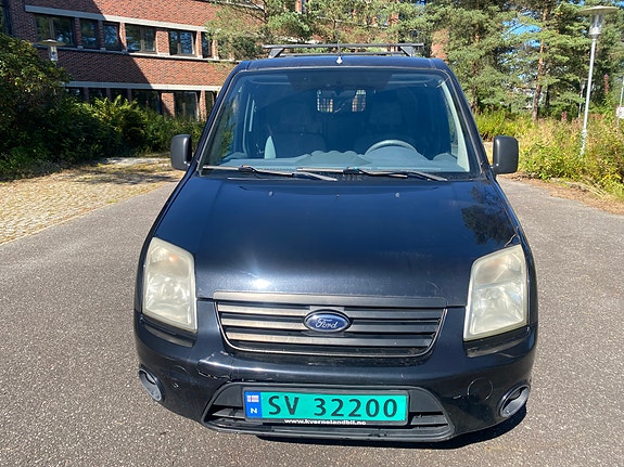 Ford Transit Connect 2 of 11