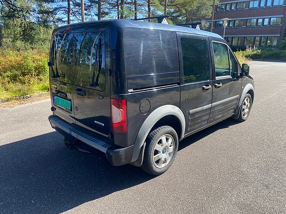Ford Transit Connect 4 of 11