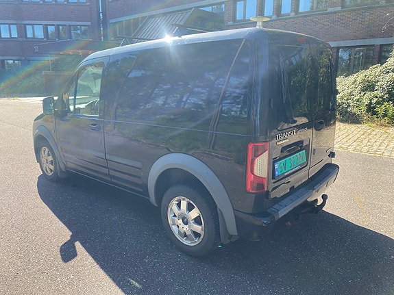 Ford Transit Connect 6 of 11
