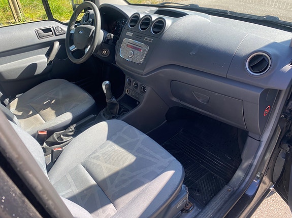 Ford Transit Connect 8 of 11