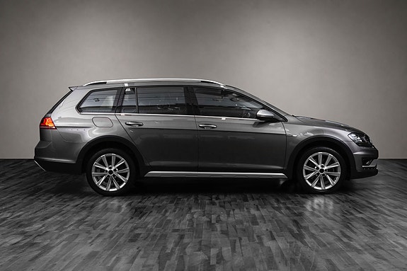 Volkswagen Golf Alltrack 6 of 22