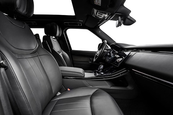Land Rover Range Rover Sport 29 of 30