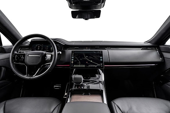 Land Rover Range Rover Sport 16 of 30