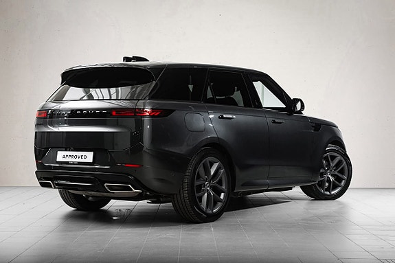 Land Rover Range Rover Sport 6 of 30