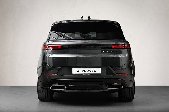 Land Rover Range Rover Sport 7 of 30