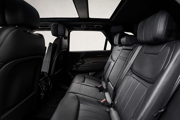 Land Rover Range Rover Sport 15 of 30