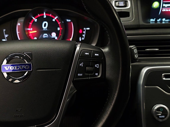 Volvo XC70 23 of 30