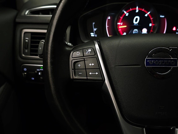 Volvo XC70 22 of 30
