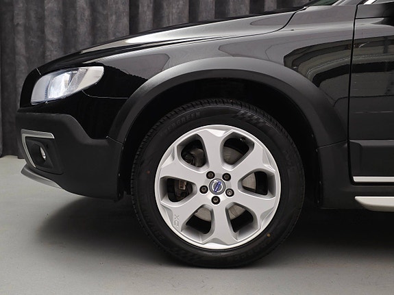 Volvo XC70 13 of 30