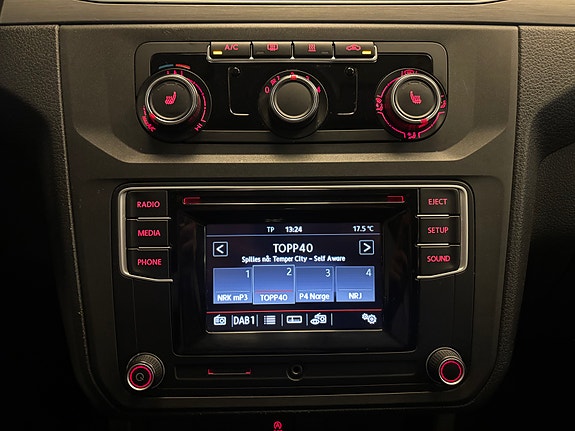 Volkswagen Caddy 19 of 25