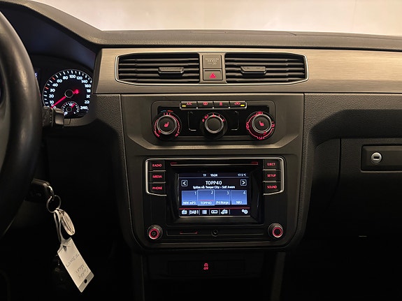 Volkswagen Caddy 18 of 25
