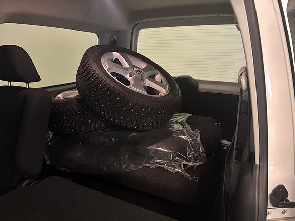 Volkswagen Caddy 15 of 25