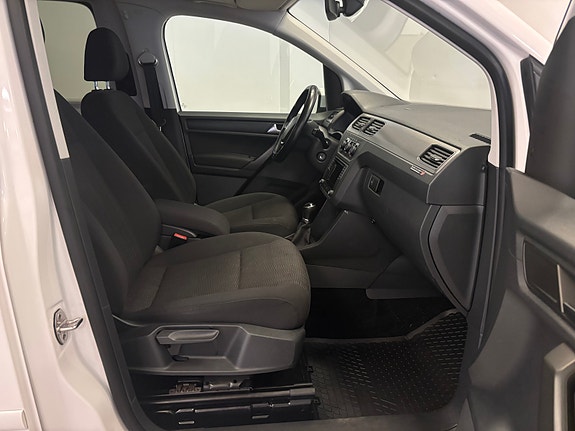 Volkswagen Caddy 12 of 25
