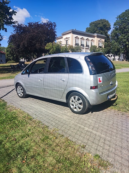 Opel Meriva 6 of 9