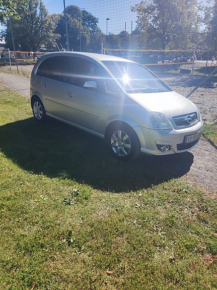Opel Meriva 3 of 9