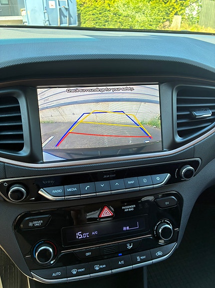 Hyundai IONIQ 10 of 11