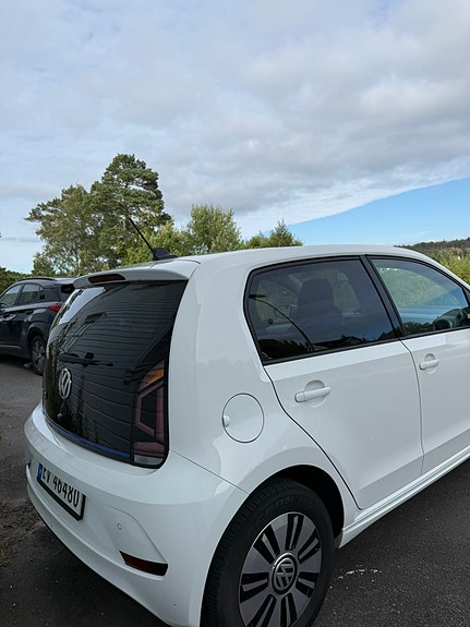 Volkswagen e-Up! 5 of 18