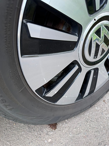 Volkswagen e-Up! 7 of 18