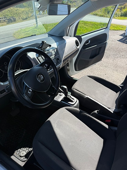 Volkswagen e-Up! 12 of 18