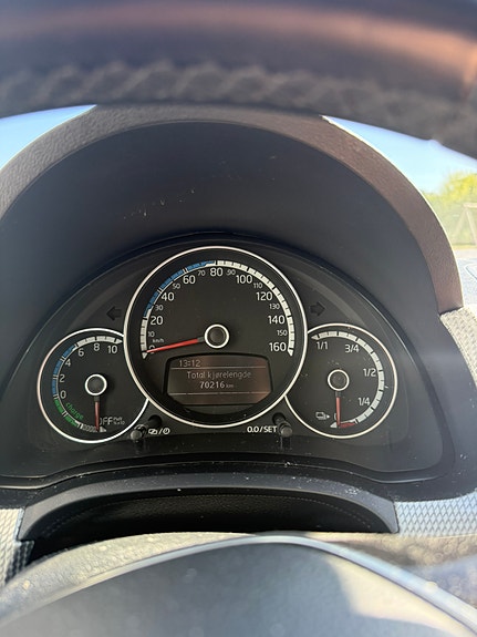 Volkswagen e-Up! 9 of 18