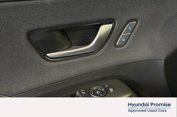 Hyundai Kona 17 of 24