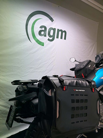 CFMOTO 800 MT-X 2026 AGM edition med sidevesker, tankbag og Leo Vince potte 3 of 12