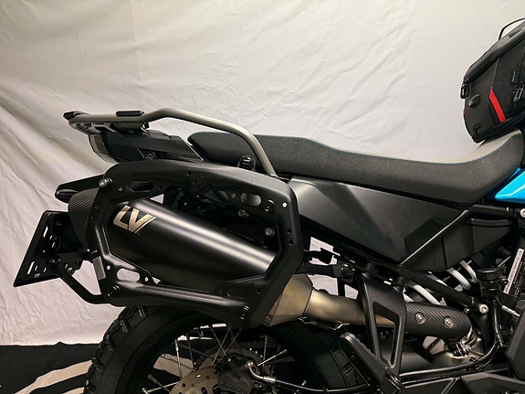 CFMOTO 800 MT-X 2026 AGM edition med sidevesker, tankbag og Leo Vince potte 4 of 12