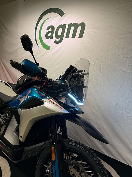 CFMOTO 800 MT-X 2026 AGM edition med sidevesker, tankbag og Leo Vince potte 5 of 12