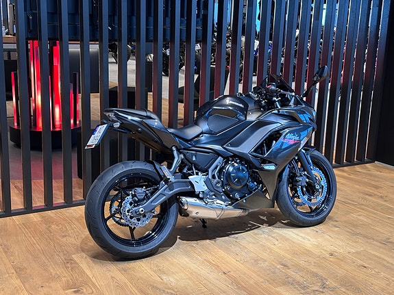 Kawasaki Ninja 650 3 of 8