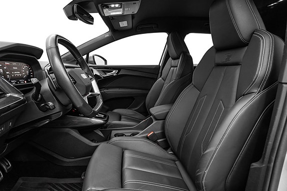 Audi Q4 e-tron 10 of 25