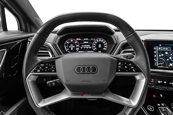 Audi Q4 e-tron 17 of 25