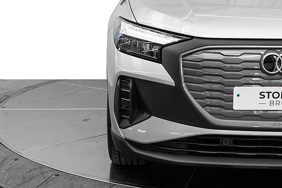 Audi Q4 e-tron 2 of 25