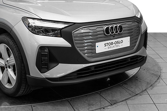 Audi Q4 e-tron 3 of 25
