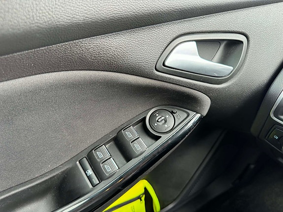 Ford Focus 14 of 30