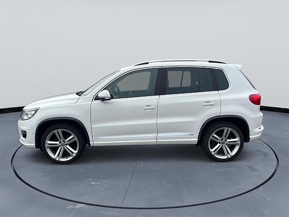 Volkswagen Tiguan 2 of 15