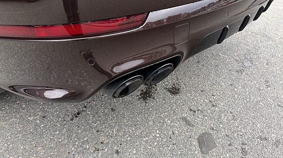 Porsche Cayenne 16 of 30