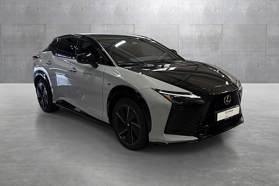 Lexus RZ550e 7 of 30