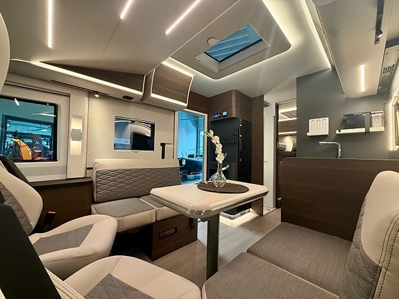 Bilde 13 av Adria Sonic Supreme 700DL. 2,2-180HK.Aut.