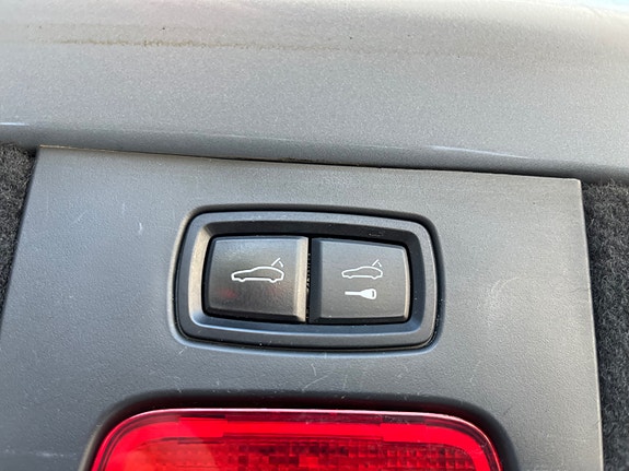Porsche Cayenne S 9 of 30