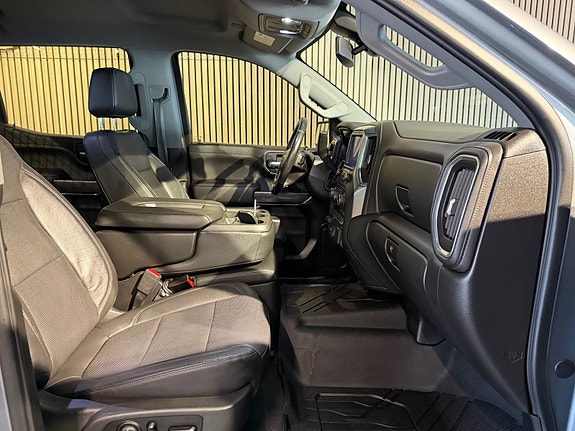 Chevrolet Silverado 1500 6 of 30