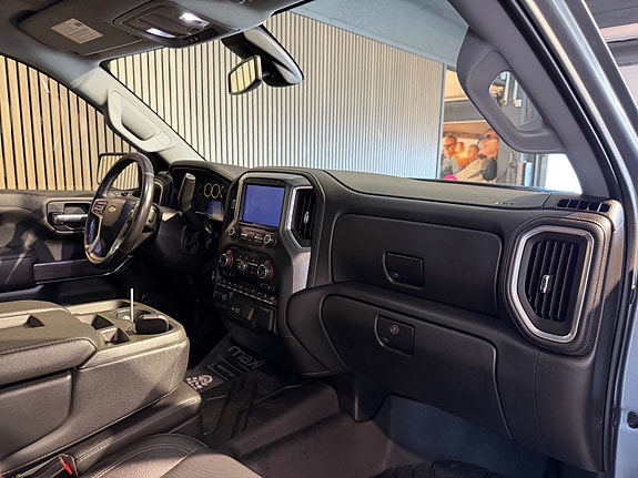 Chevrolet Silverado 1500 9 of 30