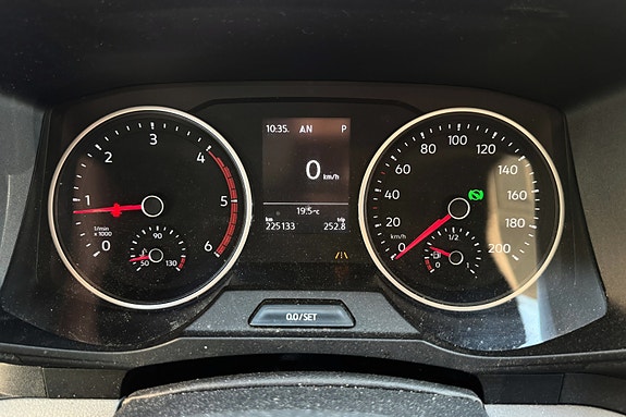Volkswagen Crafter 21 of 30